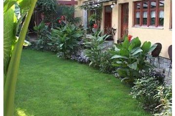 Serbia Privát Novi Sad, Eksteriør